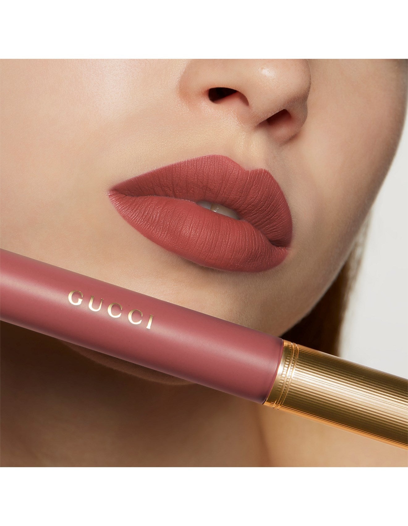 Gucci Liquid Soft Matte N° 208 They Met In Argentina Lipstick